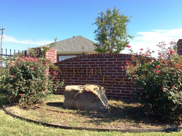 Verona-Estates-Entrance