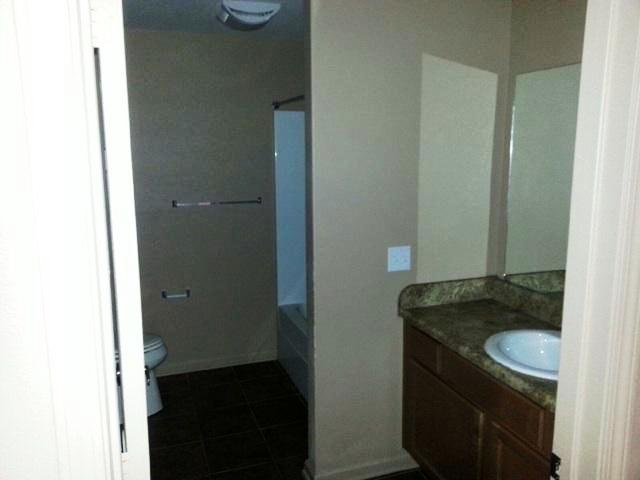 South Rayne Bathroom