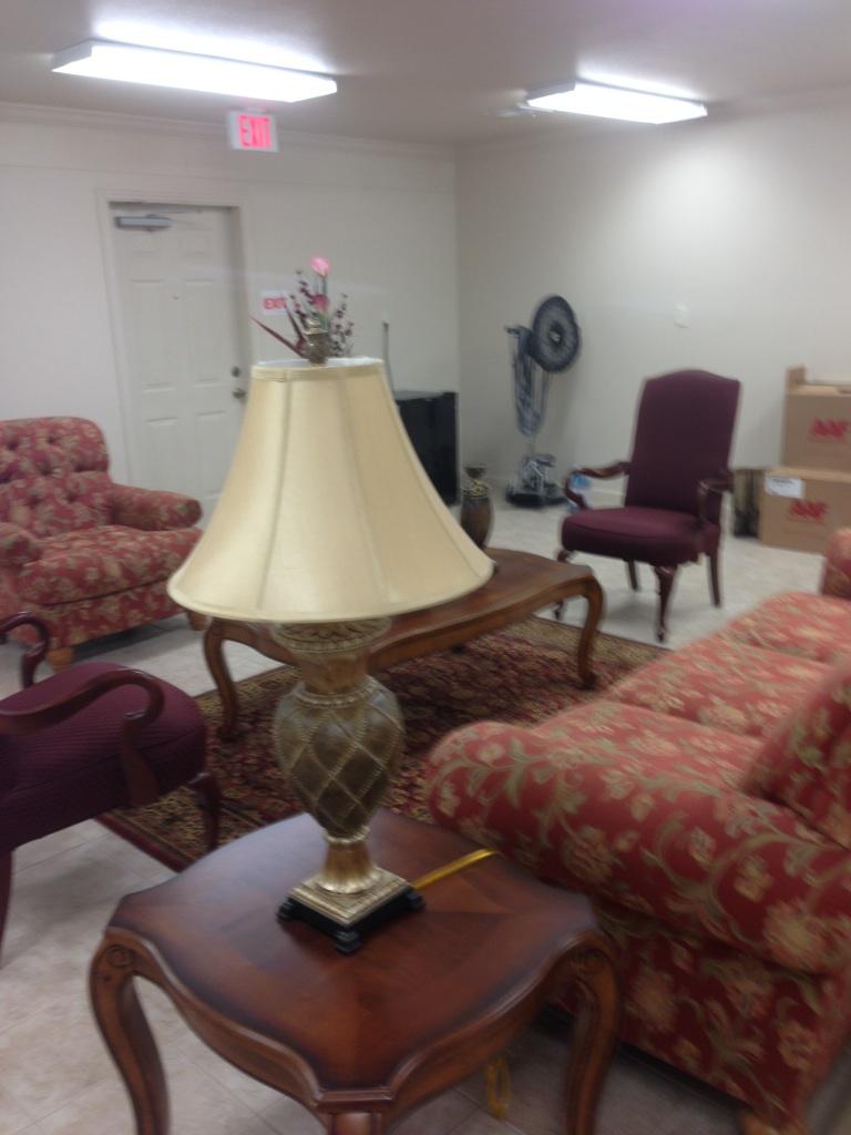 Southeast Oakdale Common Room