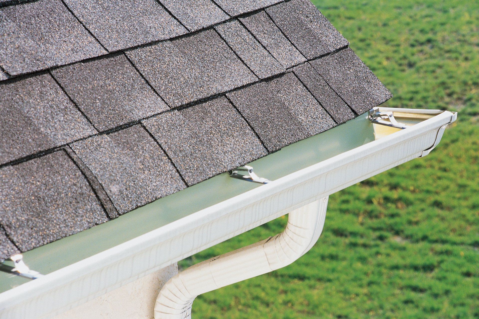 Gutter cleaning services