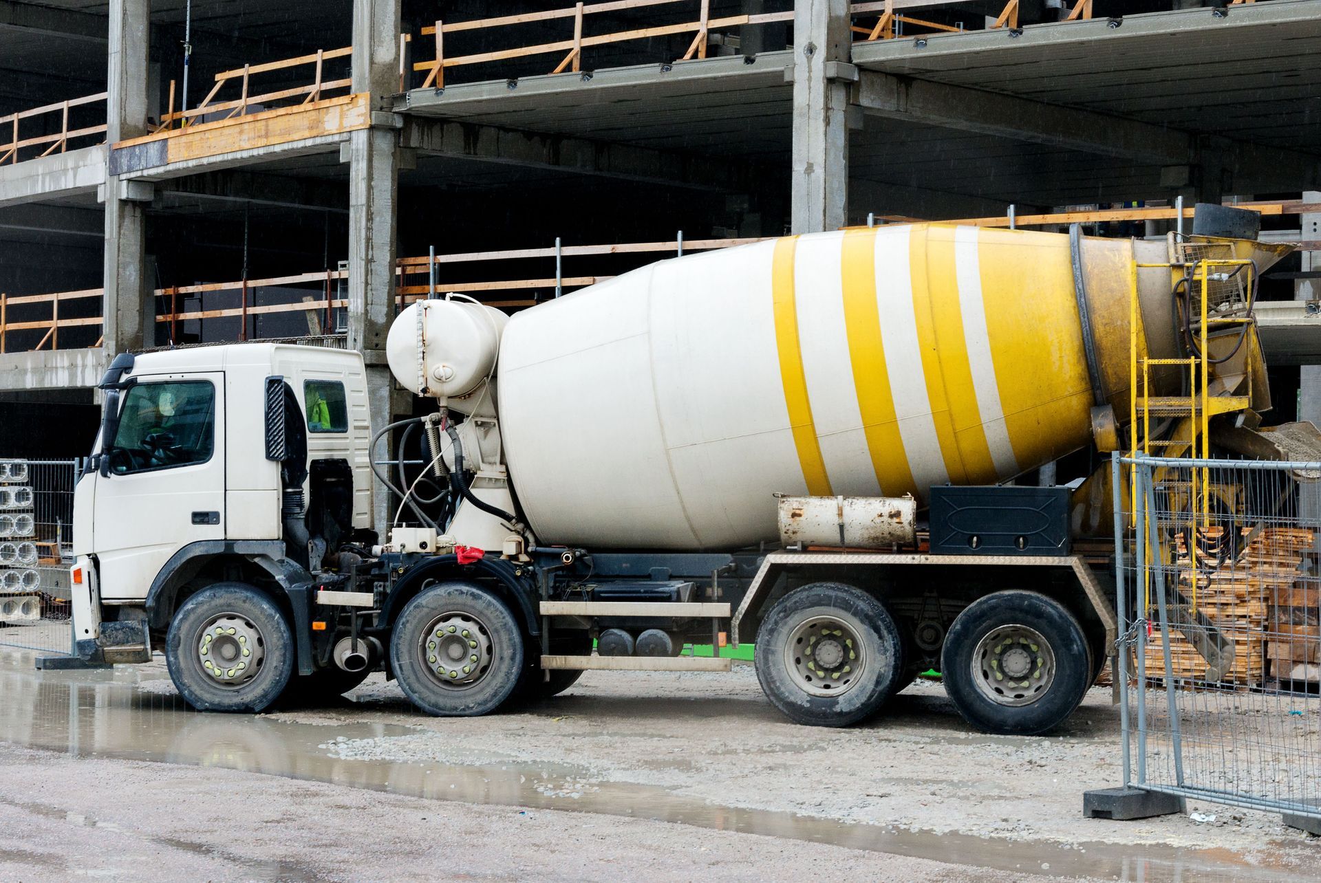 concrete supplies