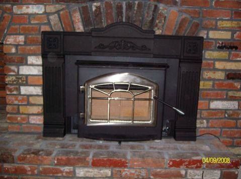 A picture of a fireplace was taken on 04/09/2003