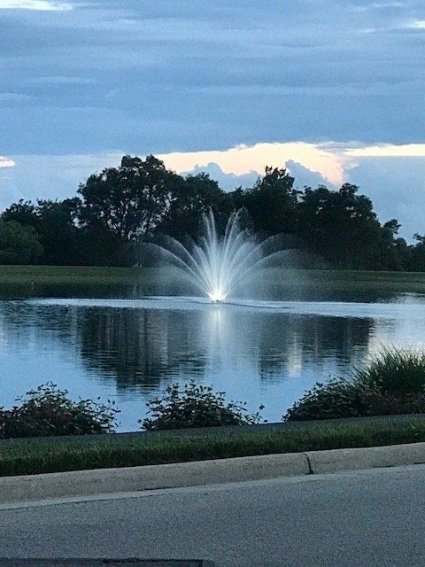Commercial fountain service