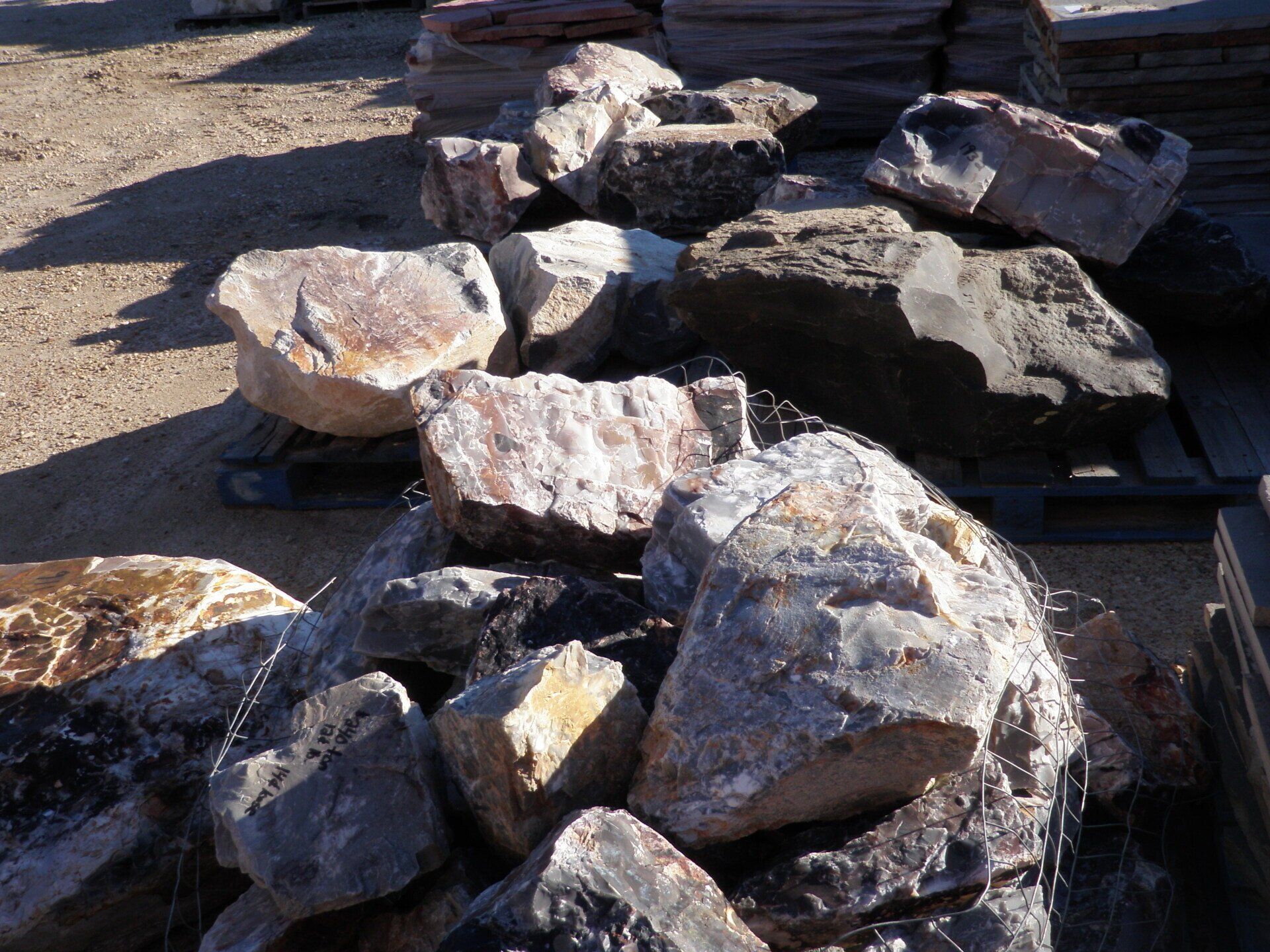 Novaculite Boulders