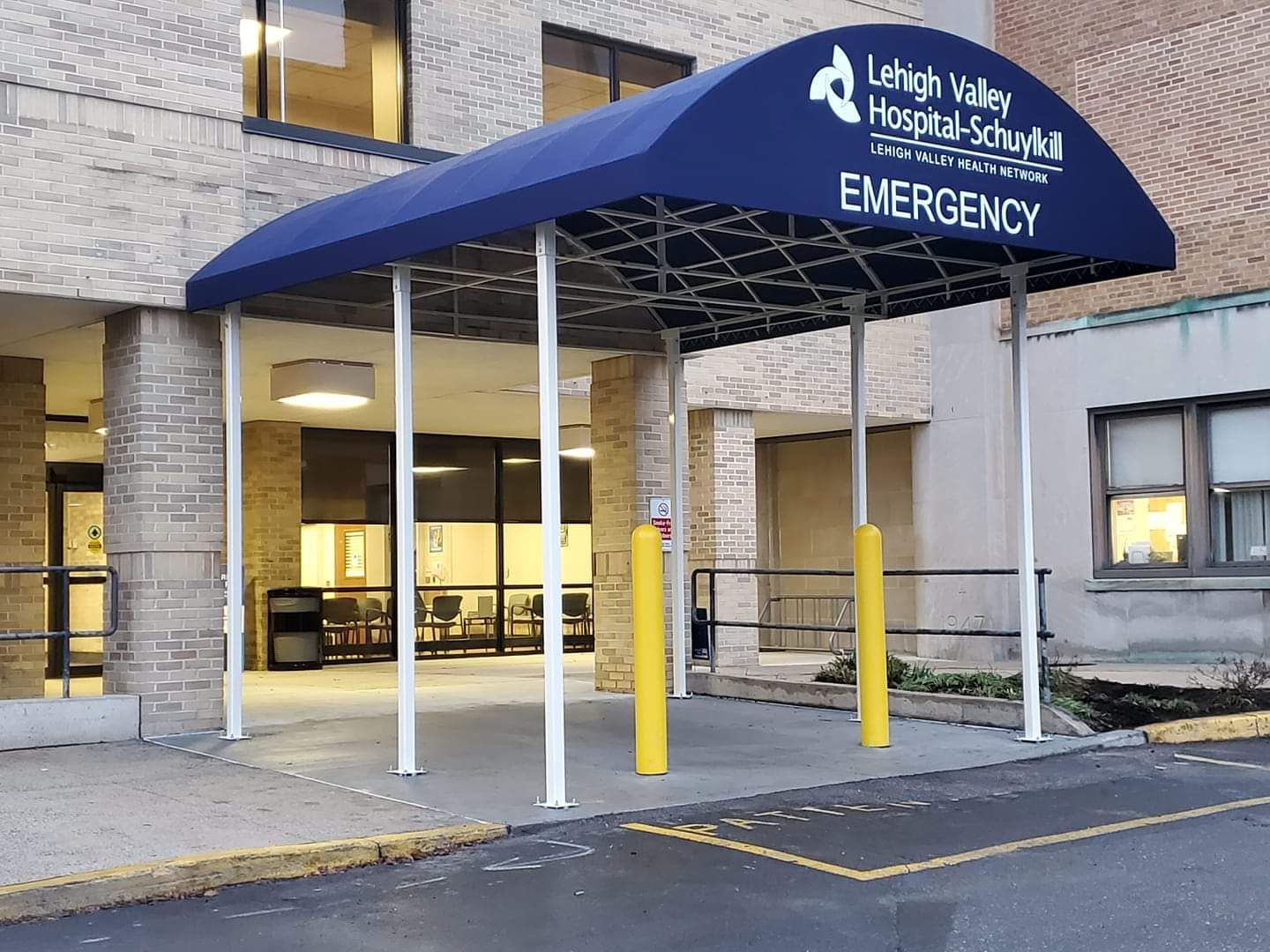 hospital emergency awning