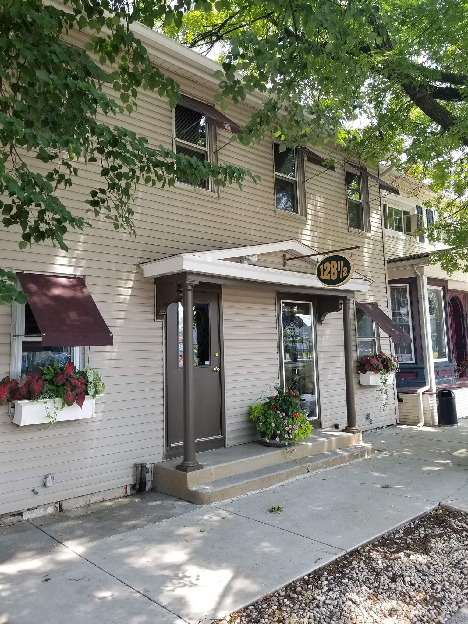 commercial window awnings