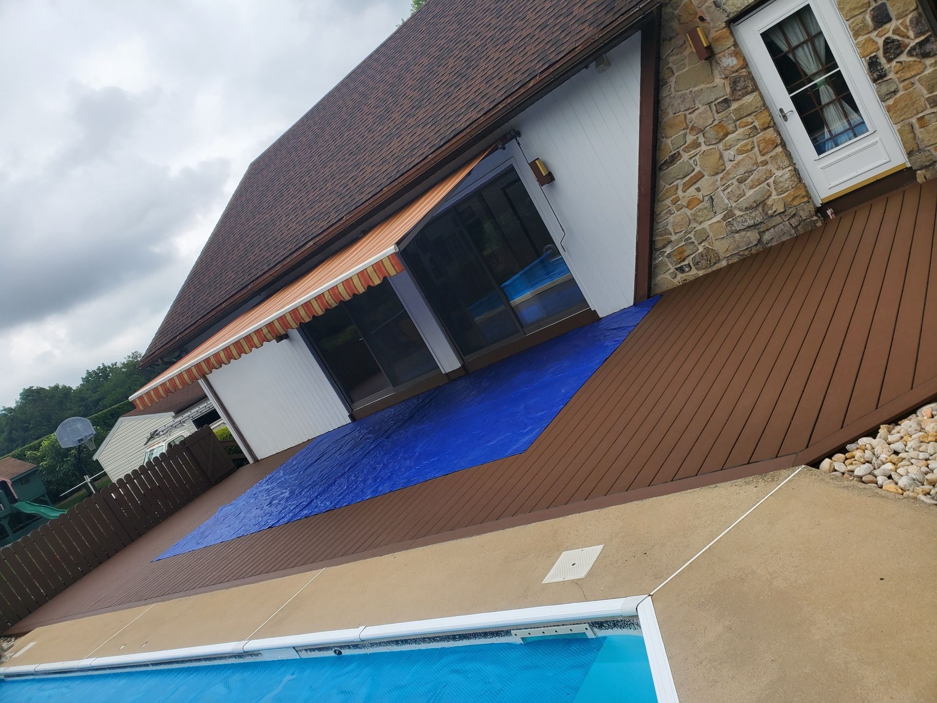 pool retractable awning
