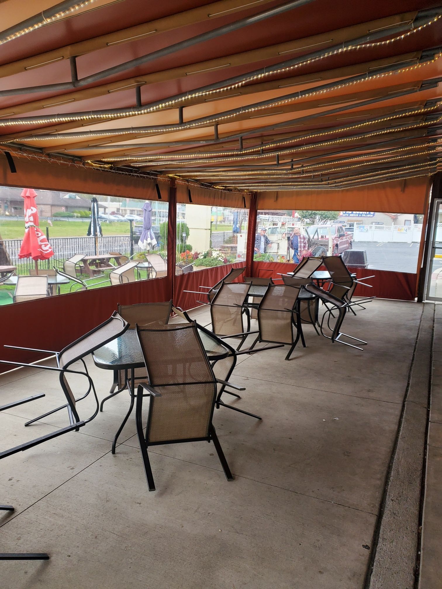 roll up restaurant enclosure