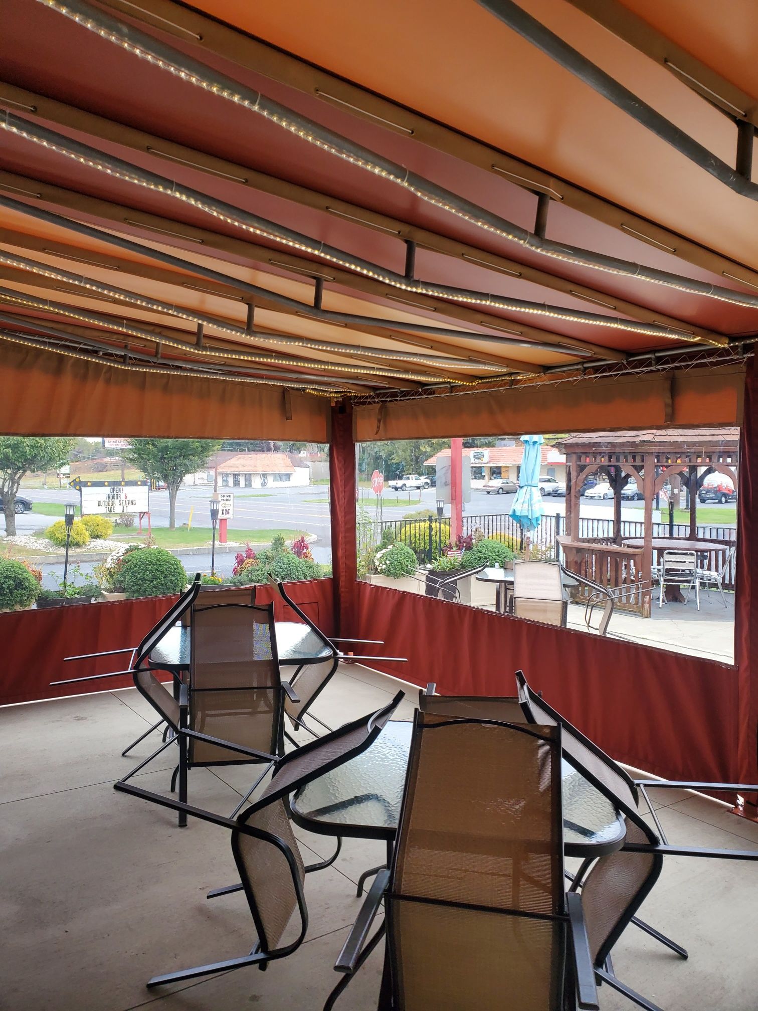 restaurant enclosure roll up