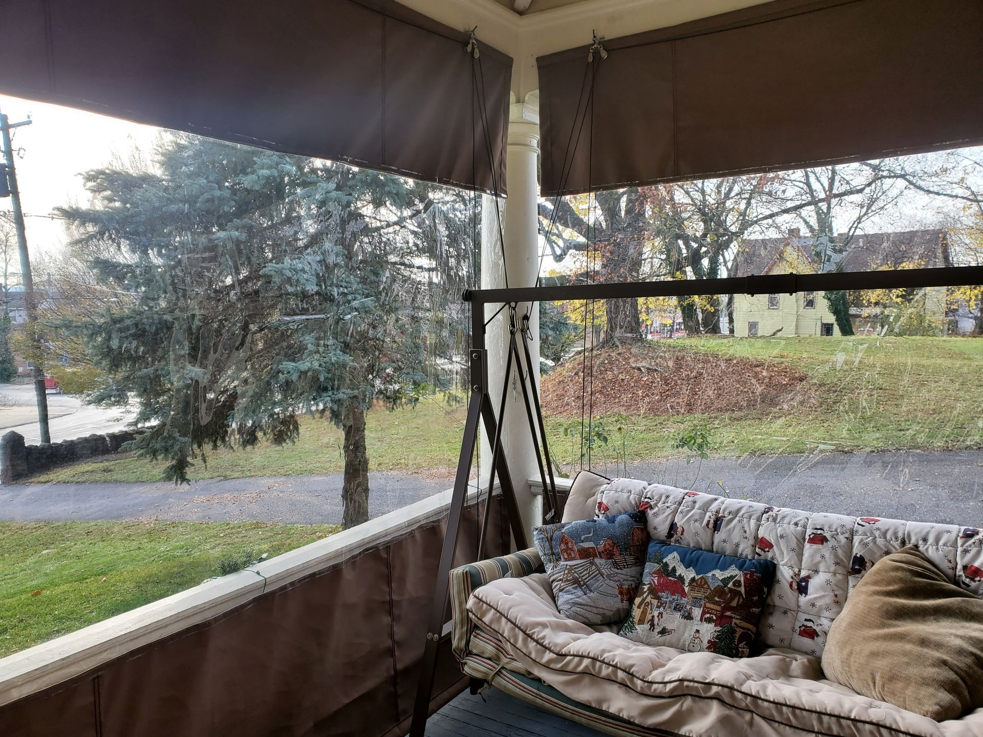 clear roll up enclosure