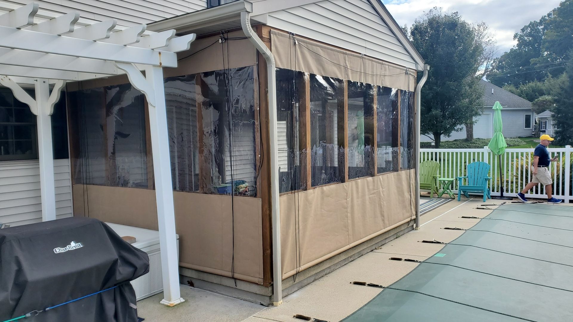 roll up enclosure with plastic