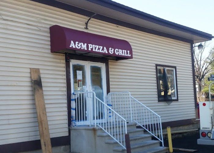 pizza restaurant door awning