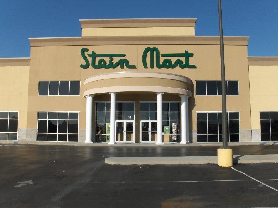 The front of a store called stan mart