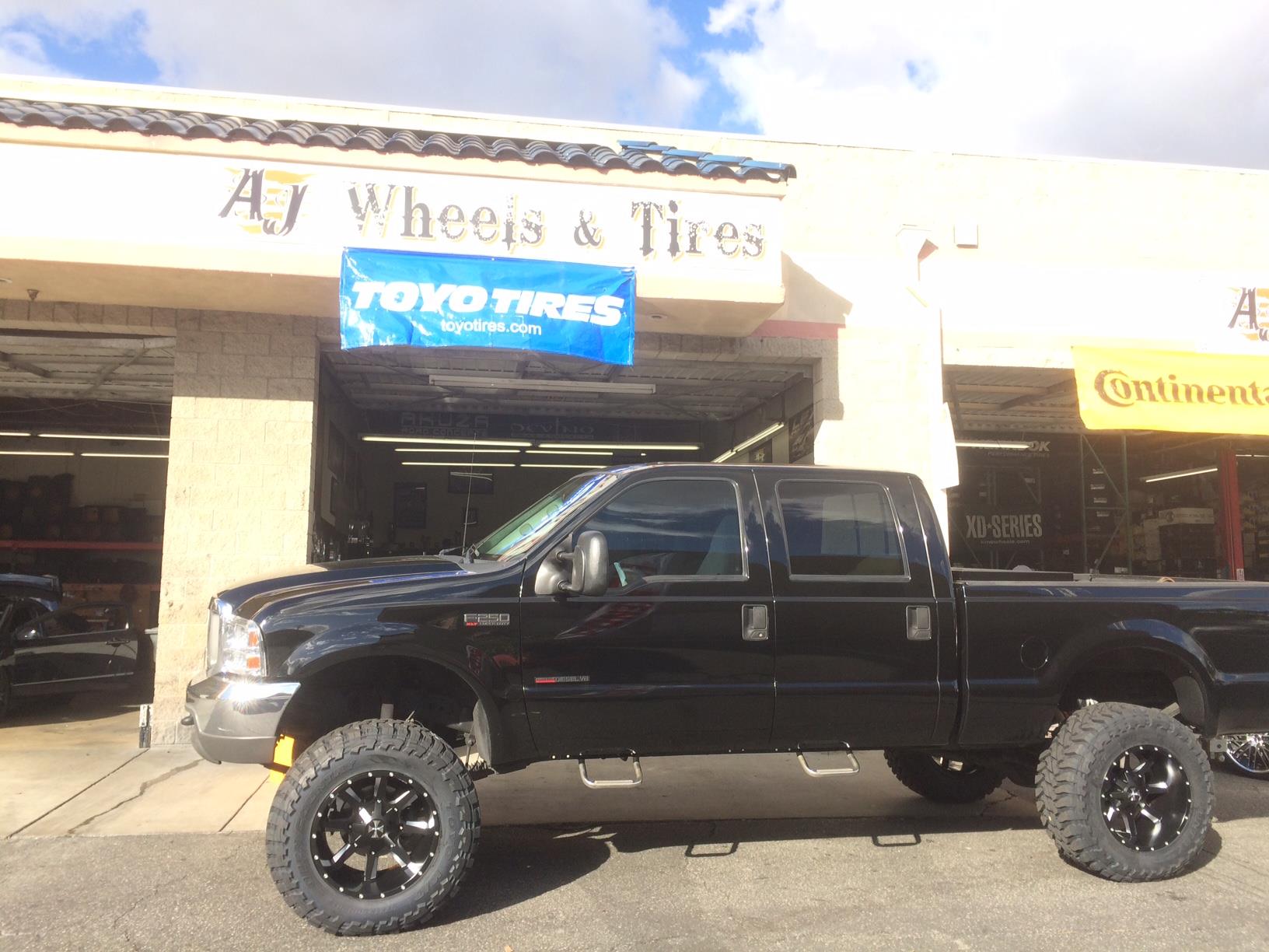 Custom lift suspension