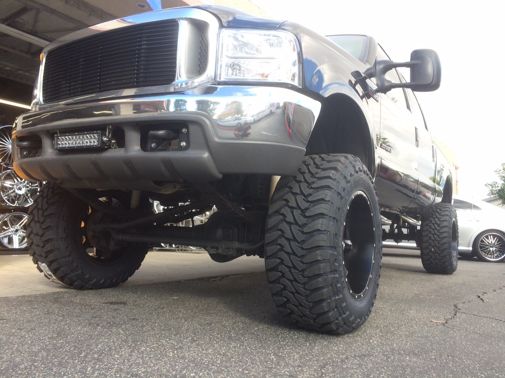 Custom lift suspension