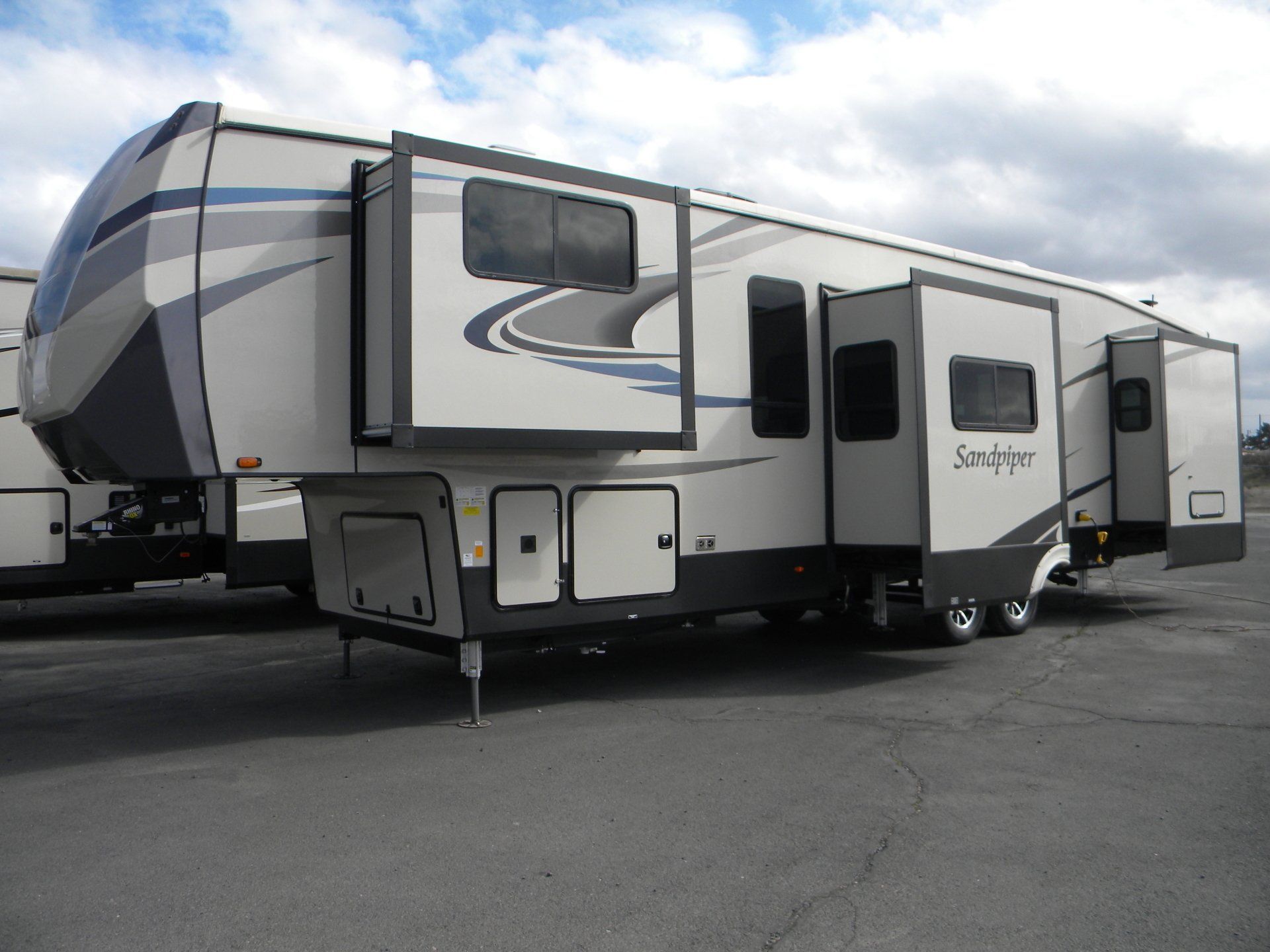 Comrie RV RV On hand Fifth Wheels Hermiston, OR