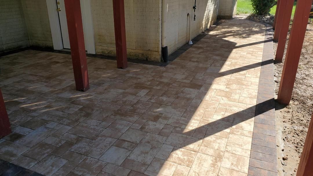 travatina with oyster border under deck