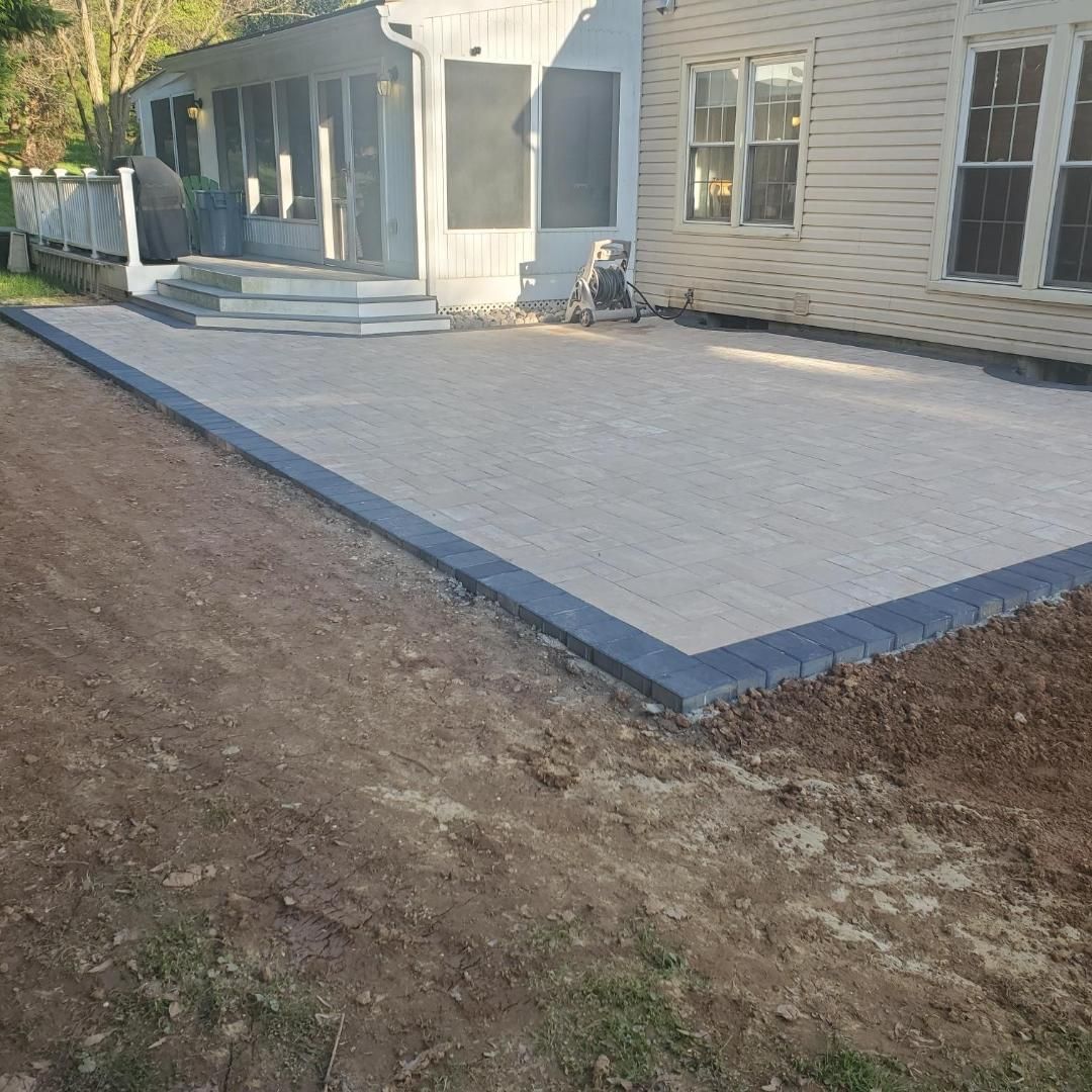 travatina with oyster border under deck