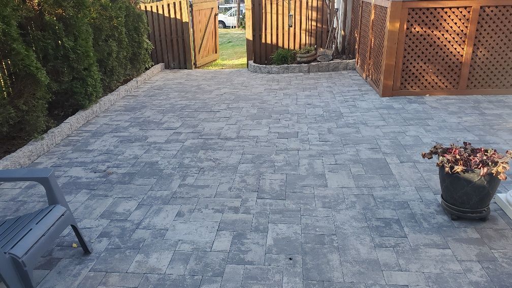 southbay pavers with charcoal cap before 01 #2