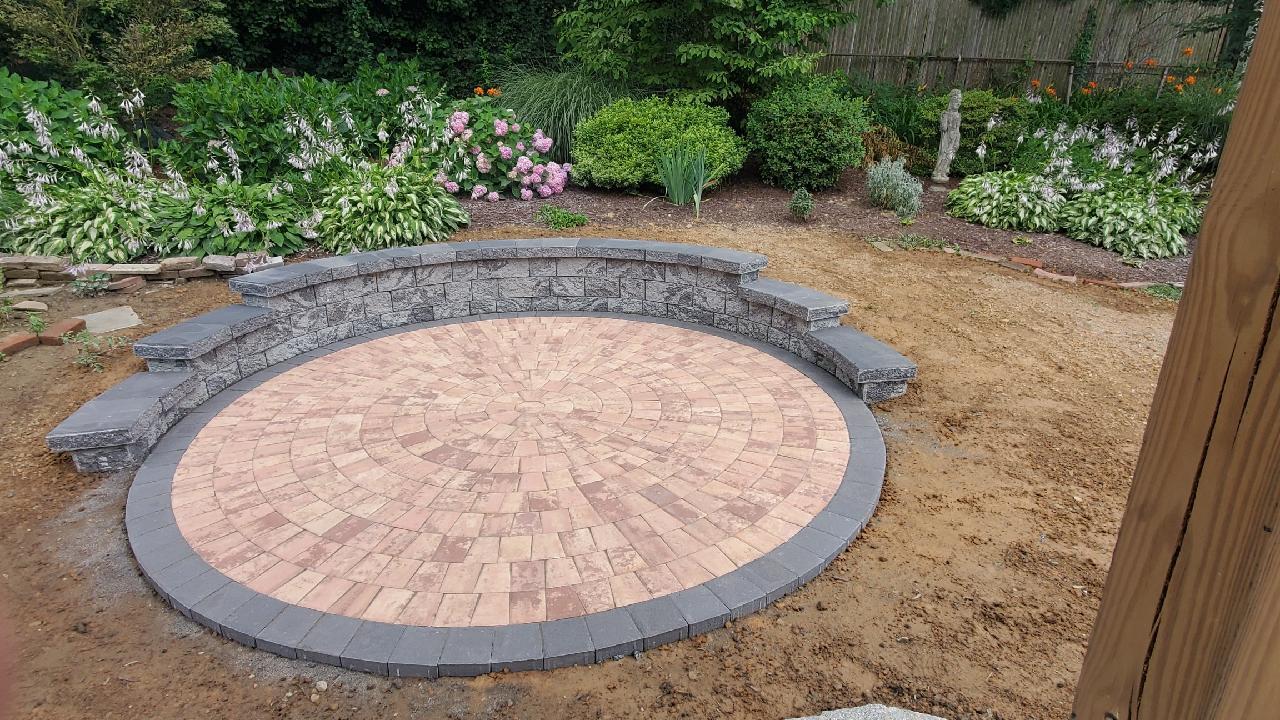 Crab Orchard Circle with Granite City Sitting Walk/Border