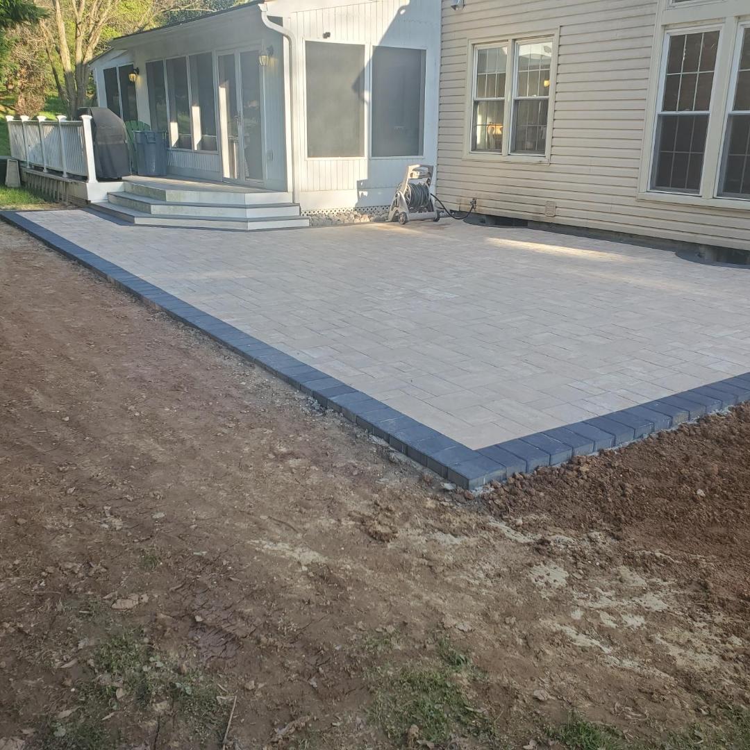 Travatina with Oyster Border Under Deck