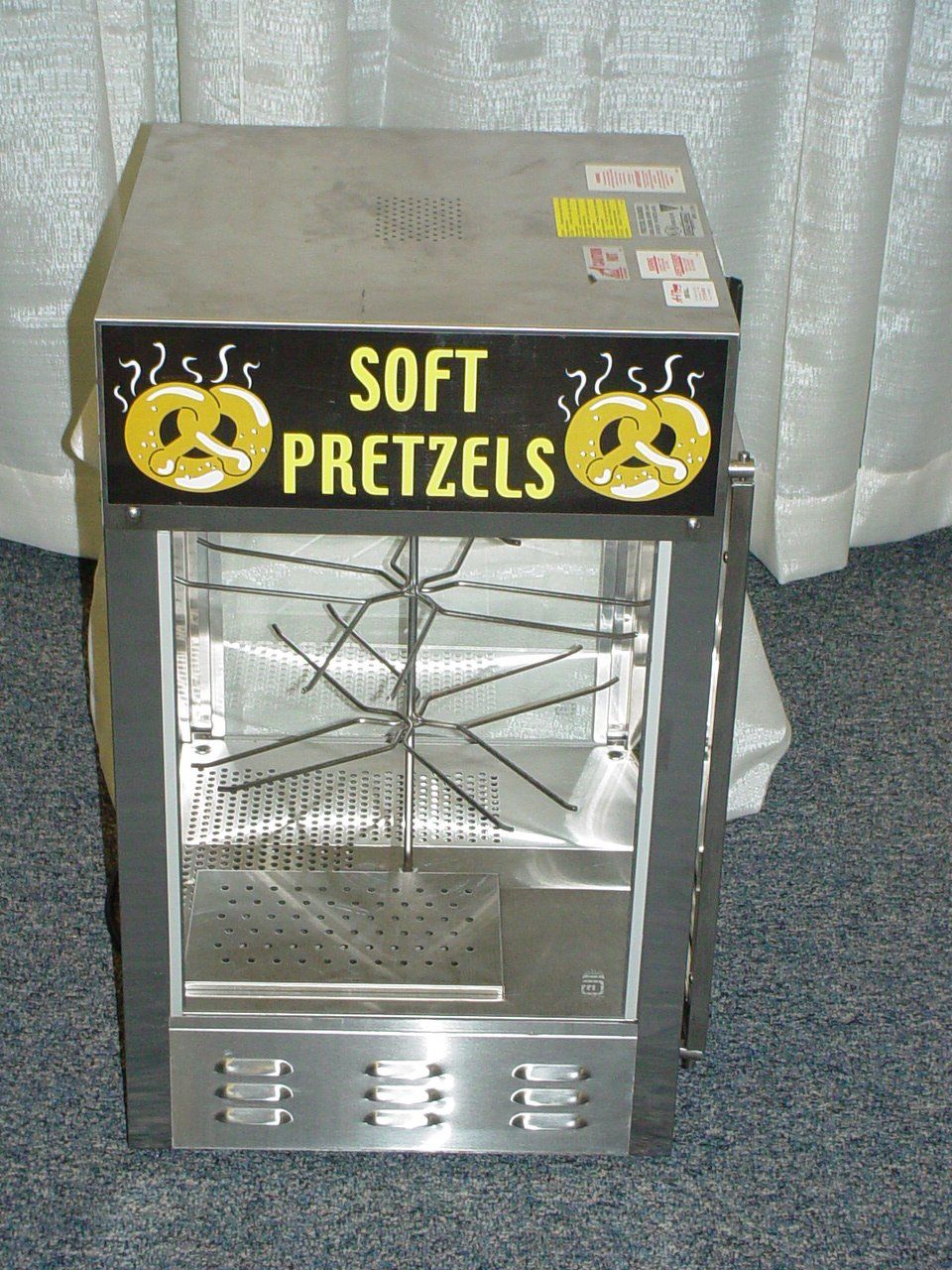 Pretzel Machine