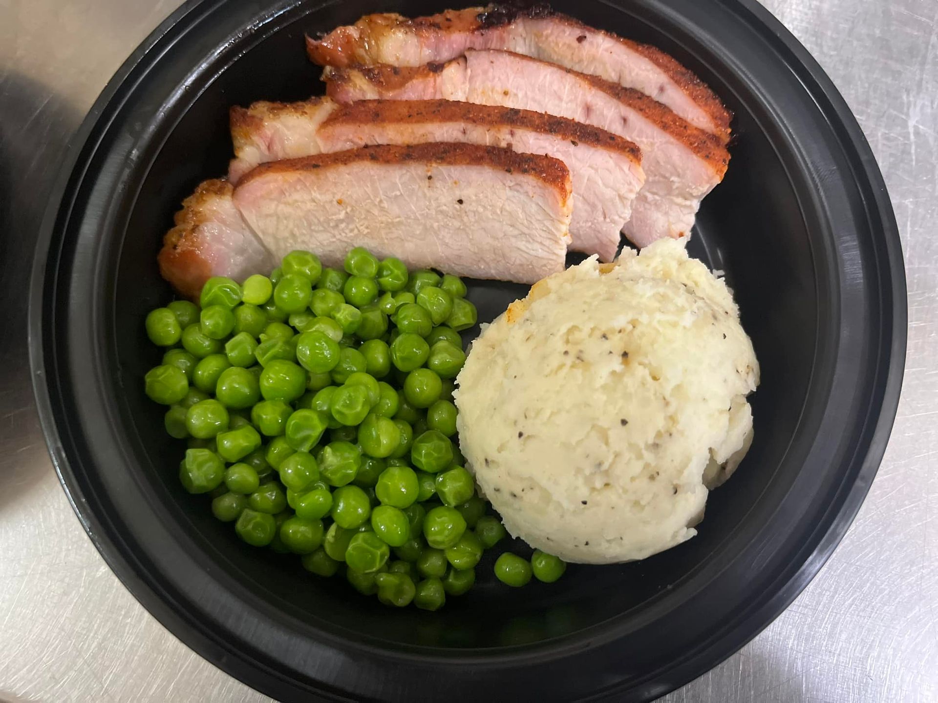 Smoked pork with peas