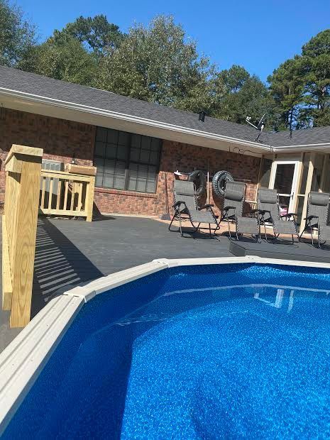 Pool deck