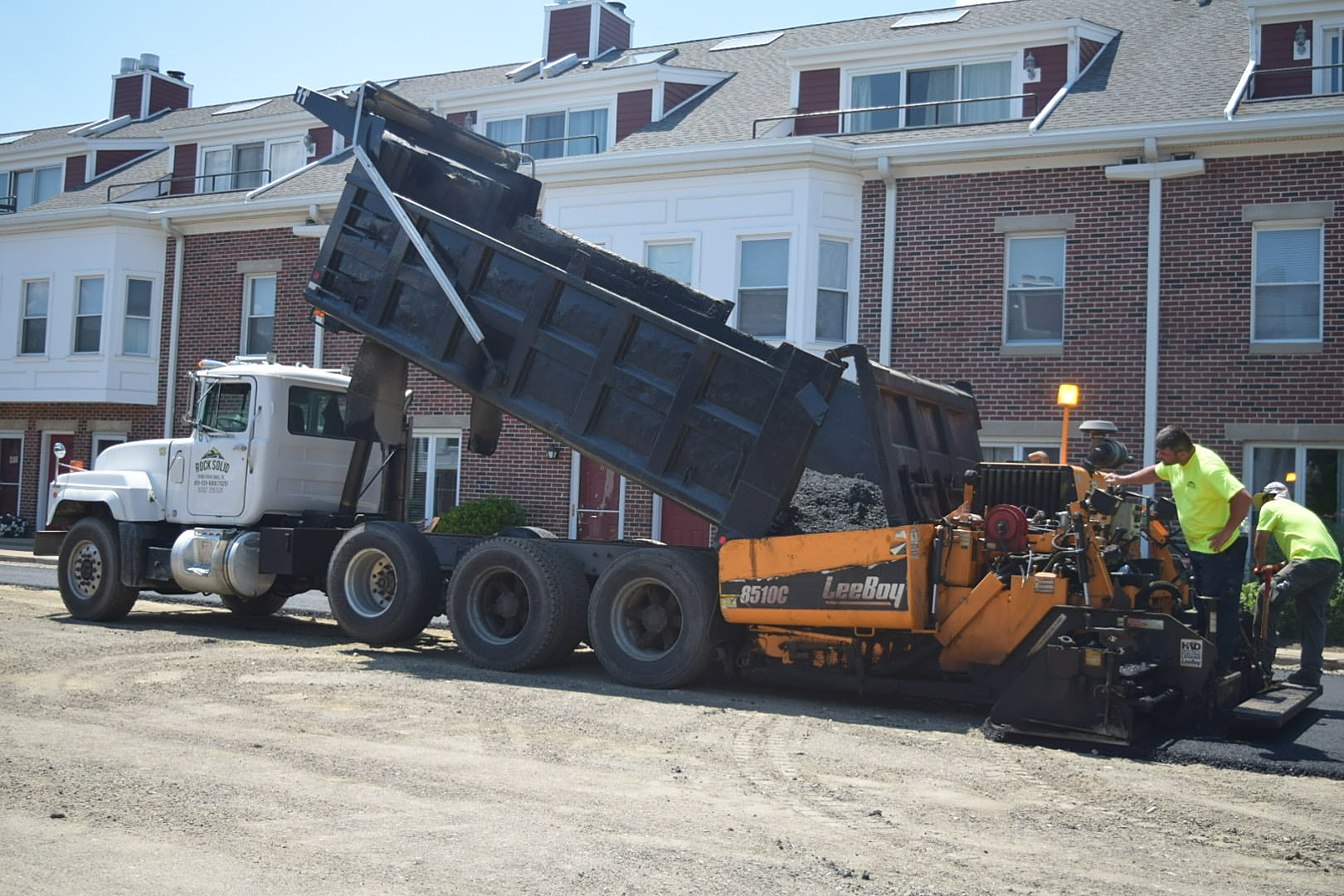 Asphalt paving services