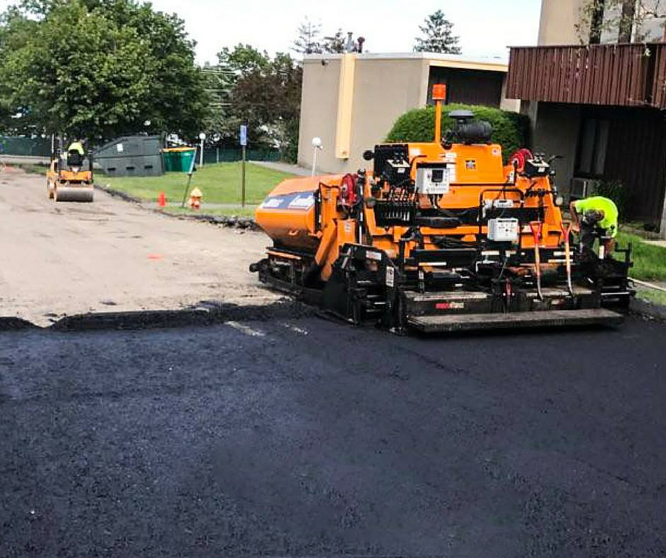 Asphalt paving services
