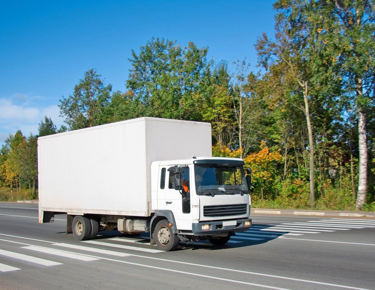 commercial truck dealers