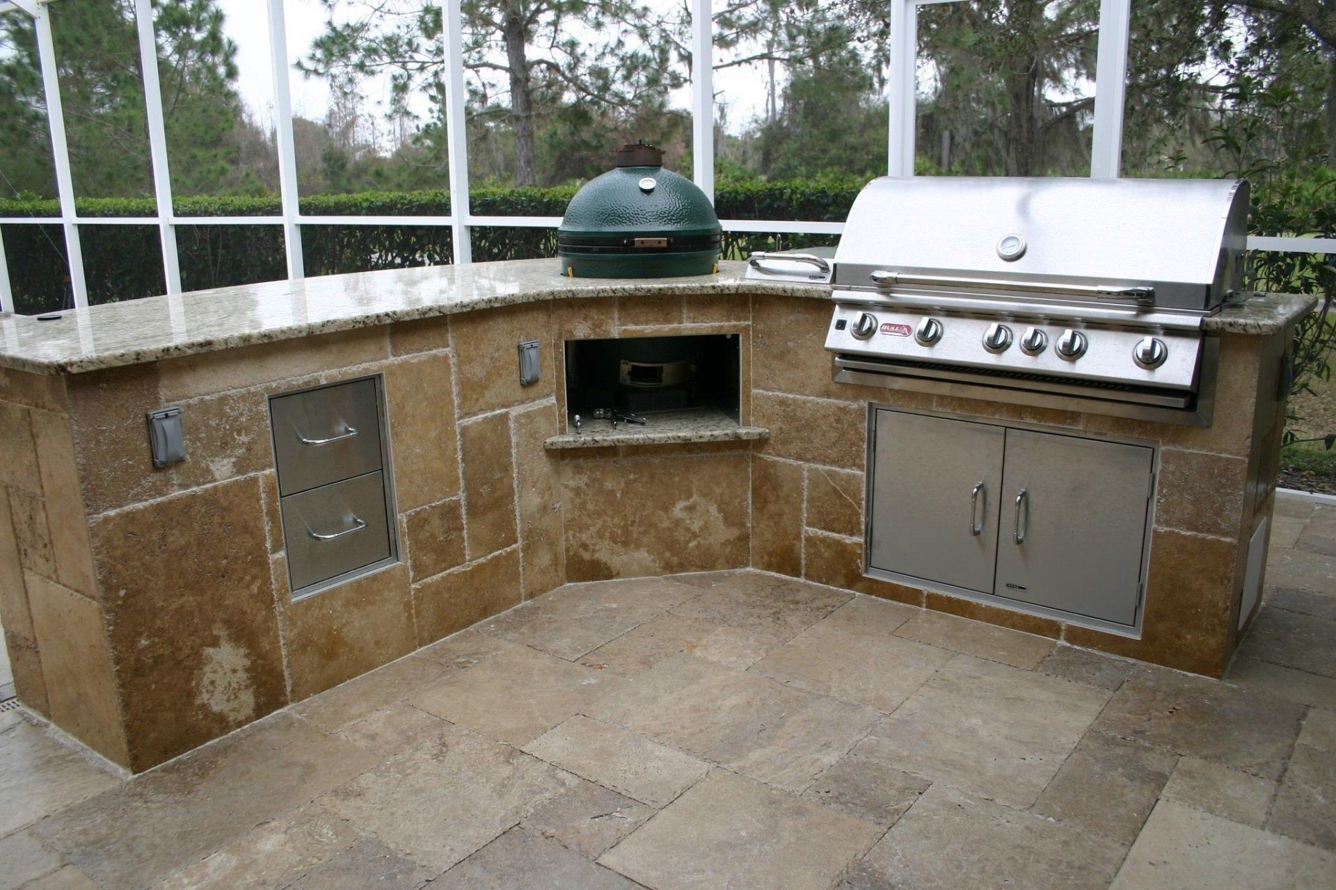 Outdoor kitchen