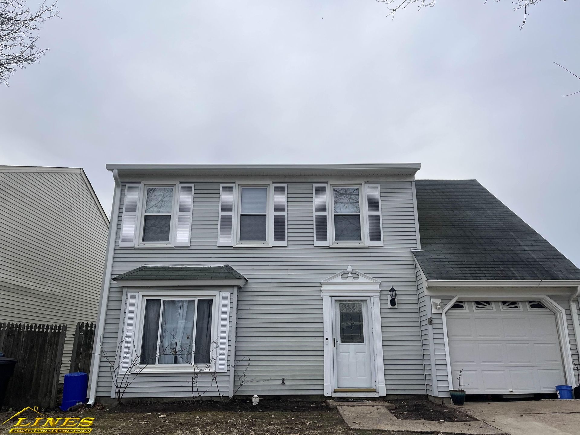 Lines Seamless Gutter Inc