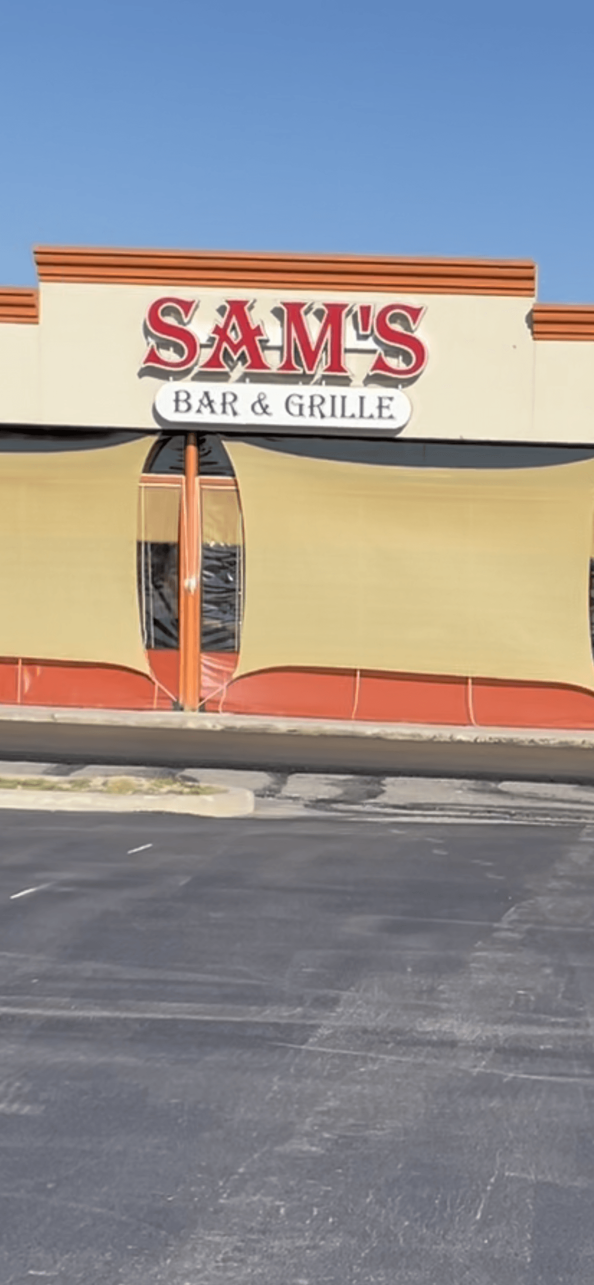 Sam's Bar & Grille parking lot
