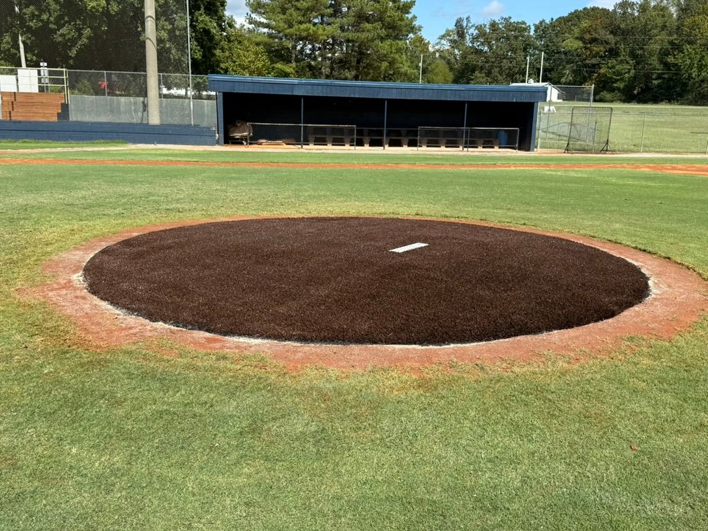 Baseball field, close-up of the pitcher's mound.