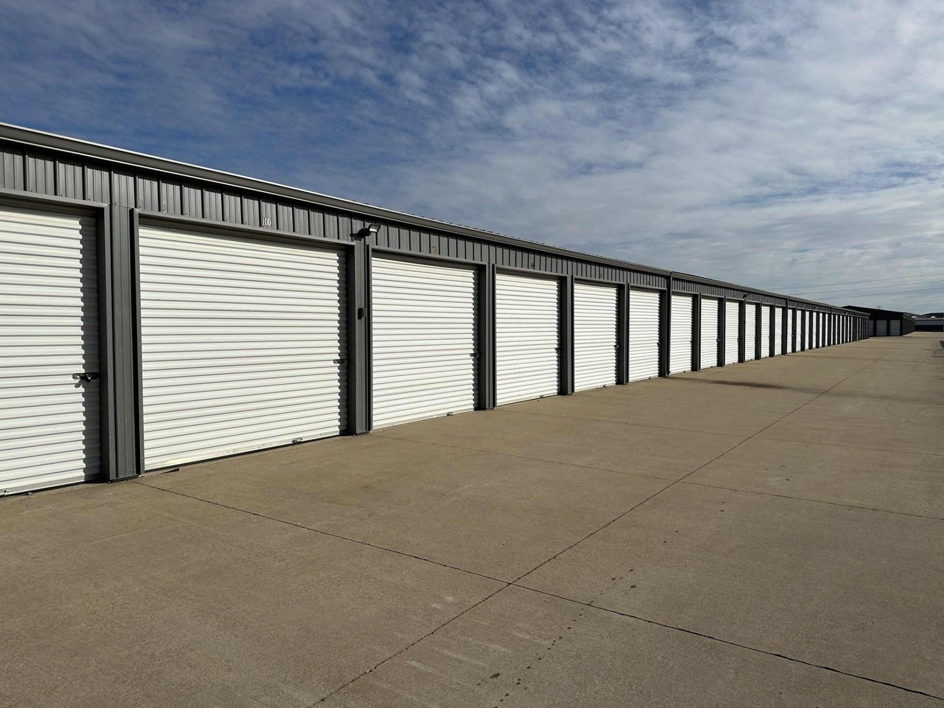L & L Storage storage units