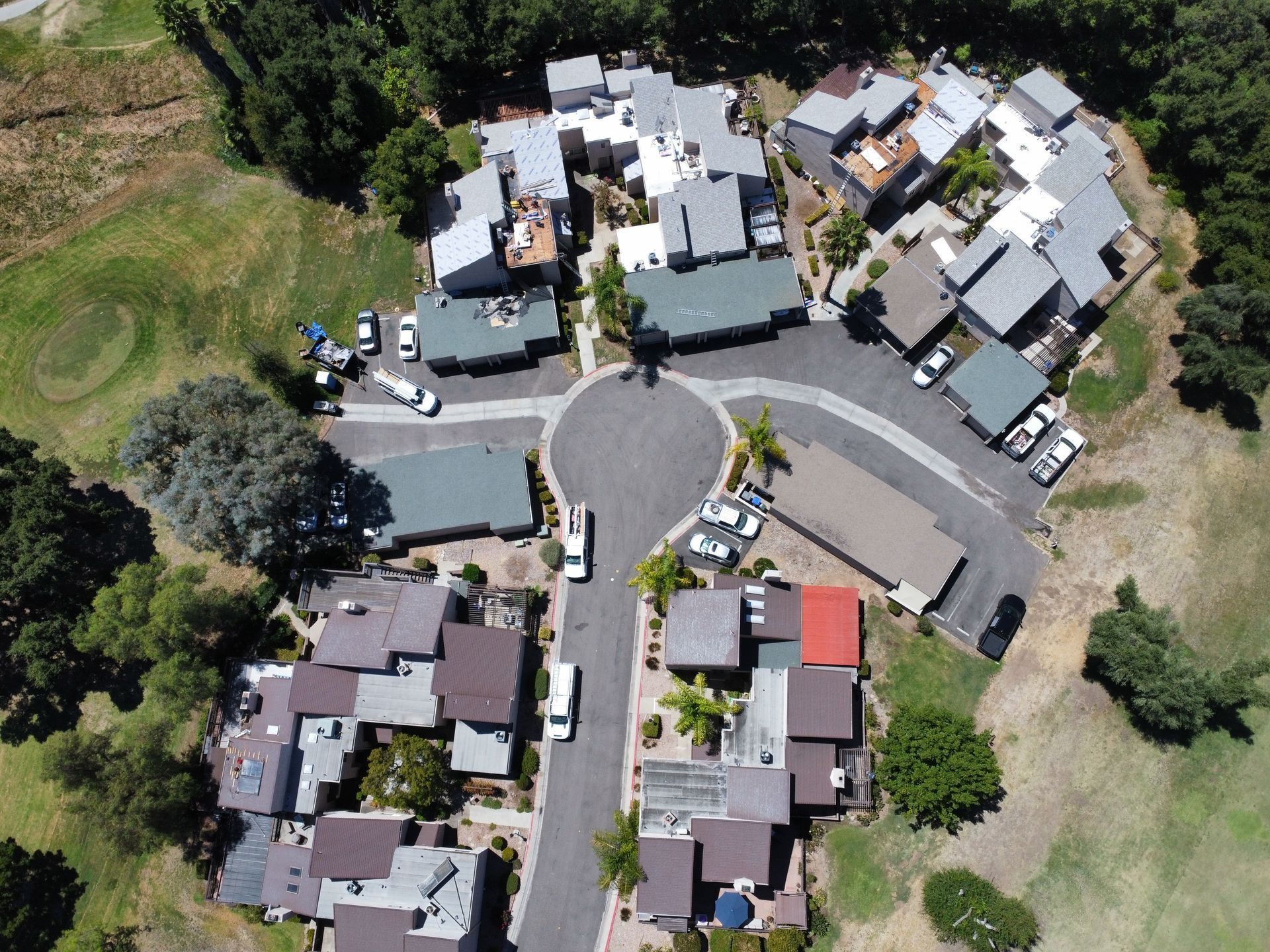 E Z Solar & Roofing