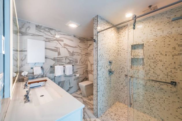 Linglestown master bathroom