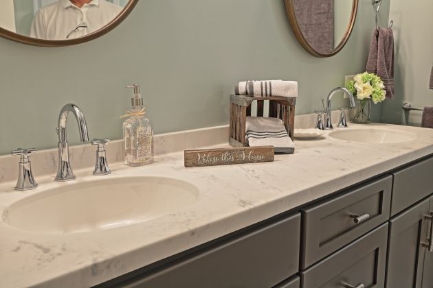 Linglestown transitional master bathroom