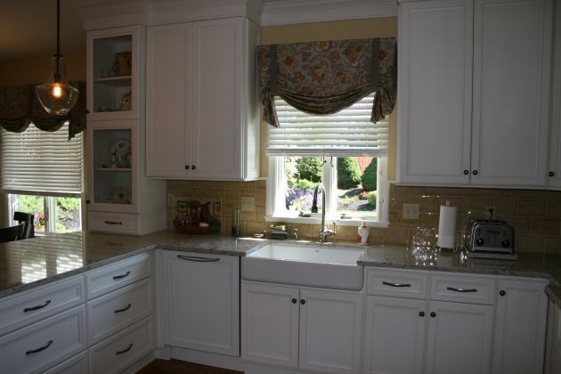 Linglestown traditional kitchen