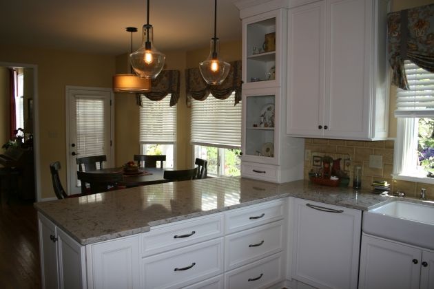 Linglestown traditional kitchen
