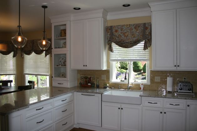 Linglestown traditional kitchen