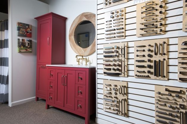 Studio renovation for bathroom and kitchen fixtures display