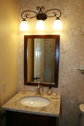 Linglestown traditional powder room