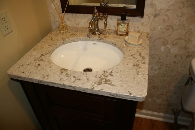 Linglestown traditional powder room