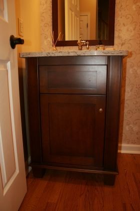Linglestown traditional powder room