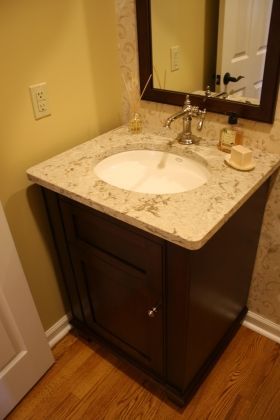 Linglestown traditional powder room