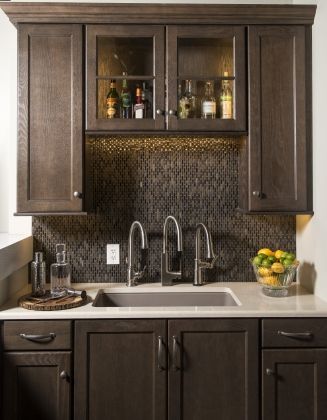 Studio renovation for bathroom and kitchen fixtures display