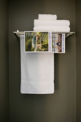 Hershey/Hummelstown modern bathroom