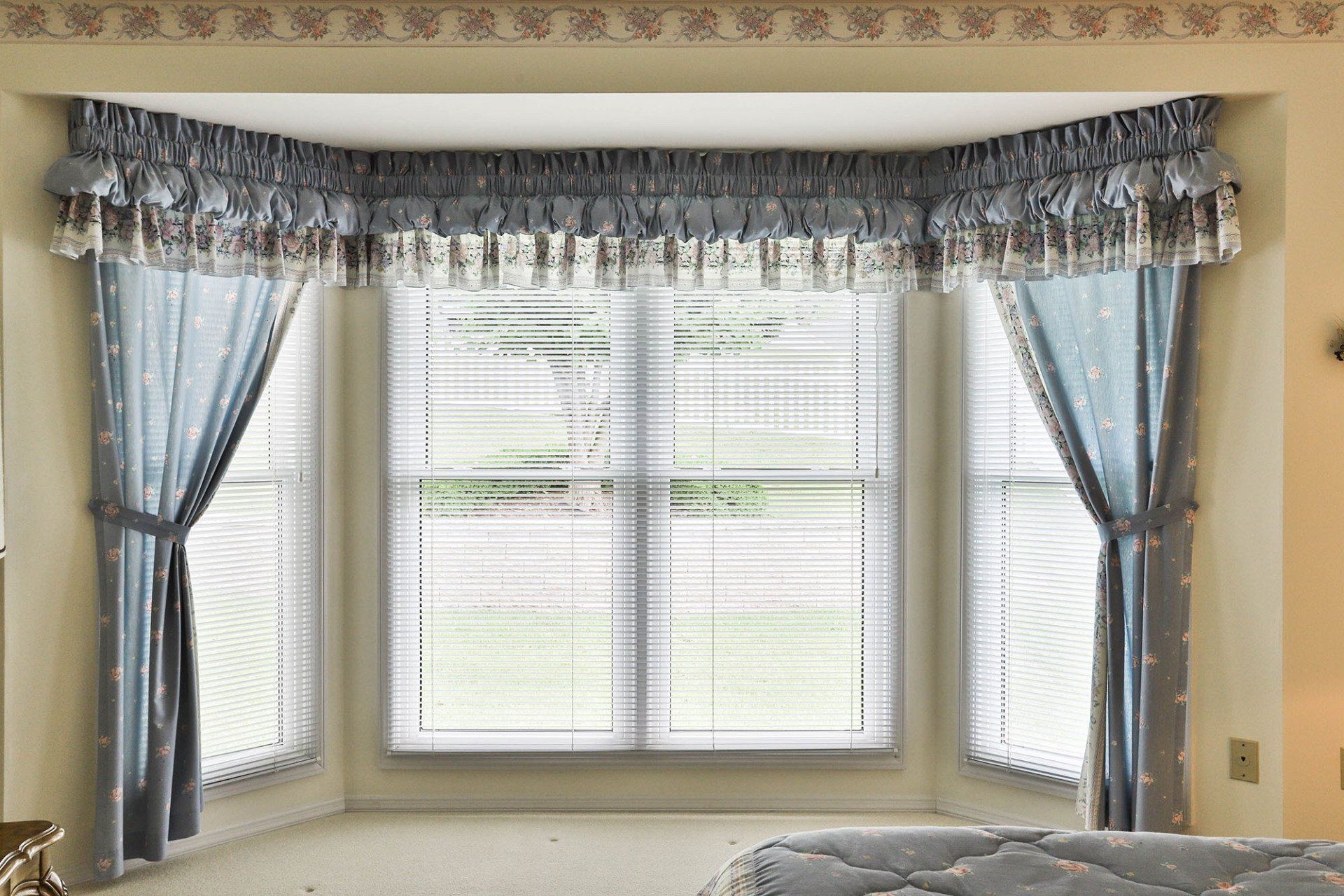 Elegant window design